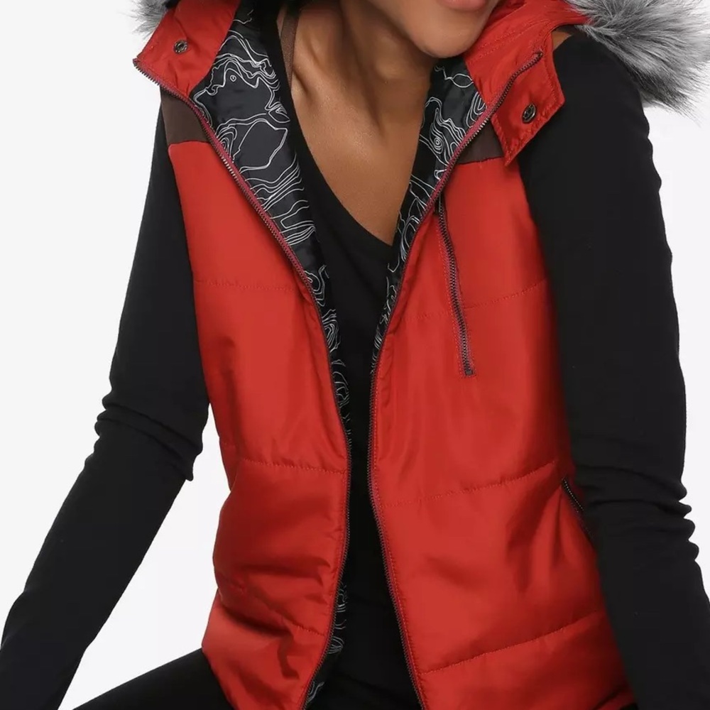 Her Universe Tomb Raider Vest - Size S